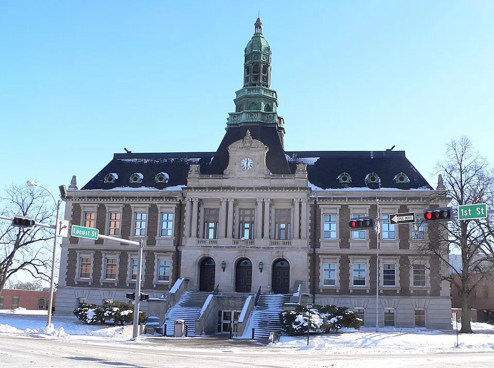 Grand Island, Nebraska: Hall County Courthouse (Nebraska) from N