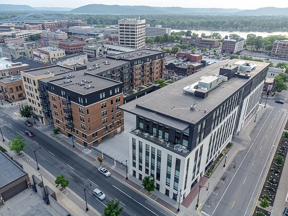 La Crosse, Wisconsin: Bell Square Downtown La Crosse, Wisconsin