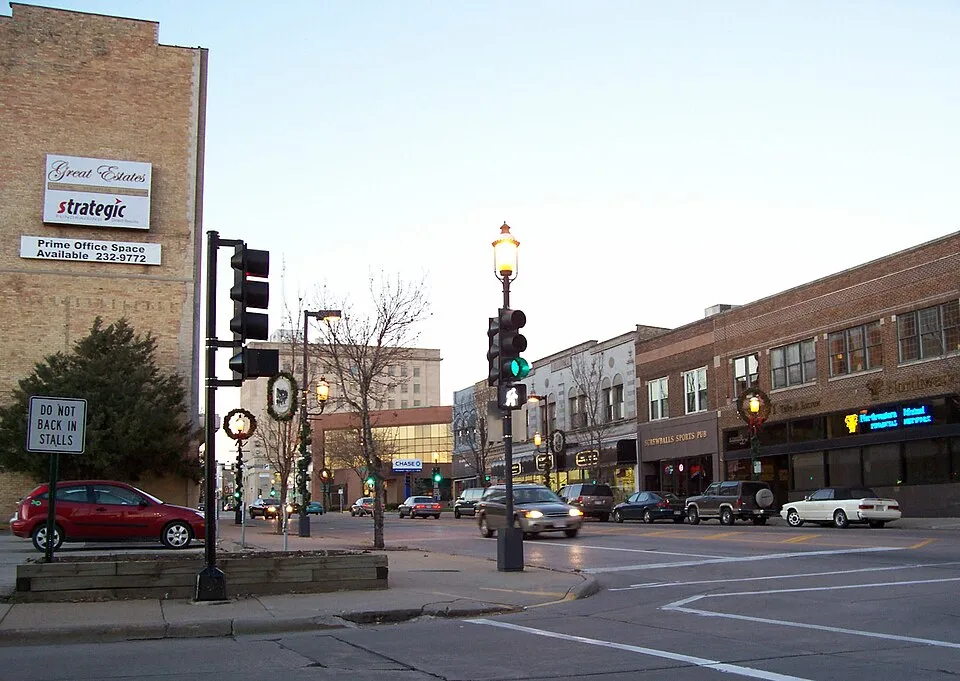 Oshkosh, Wisconsin: Downtown Oshkosh, Wisconsin, in 2006